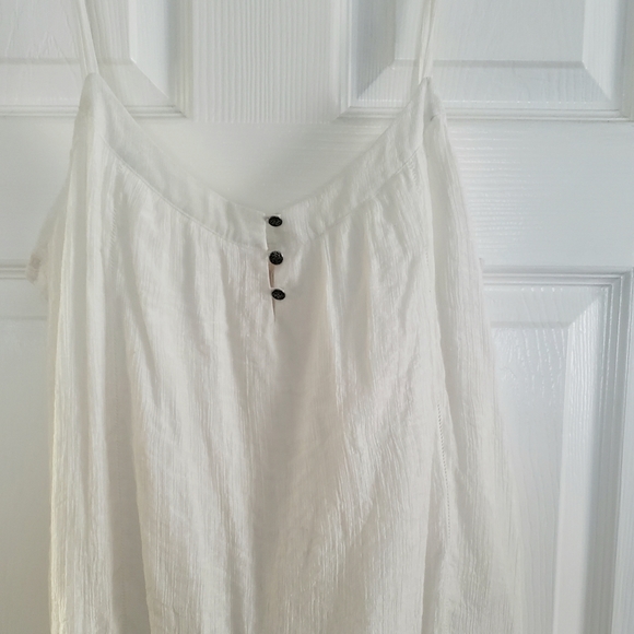 Quiksilver White Textured Top - Picture 1 of 5